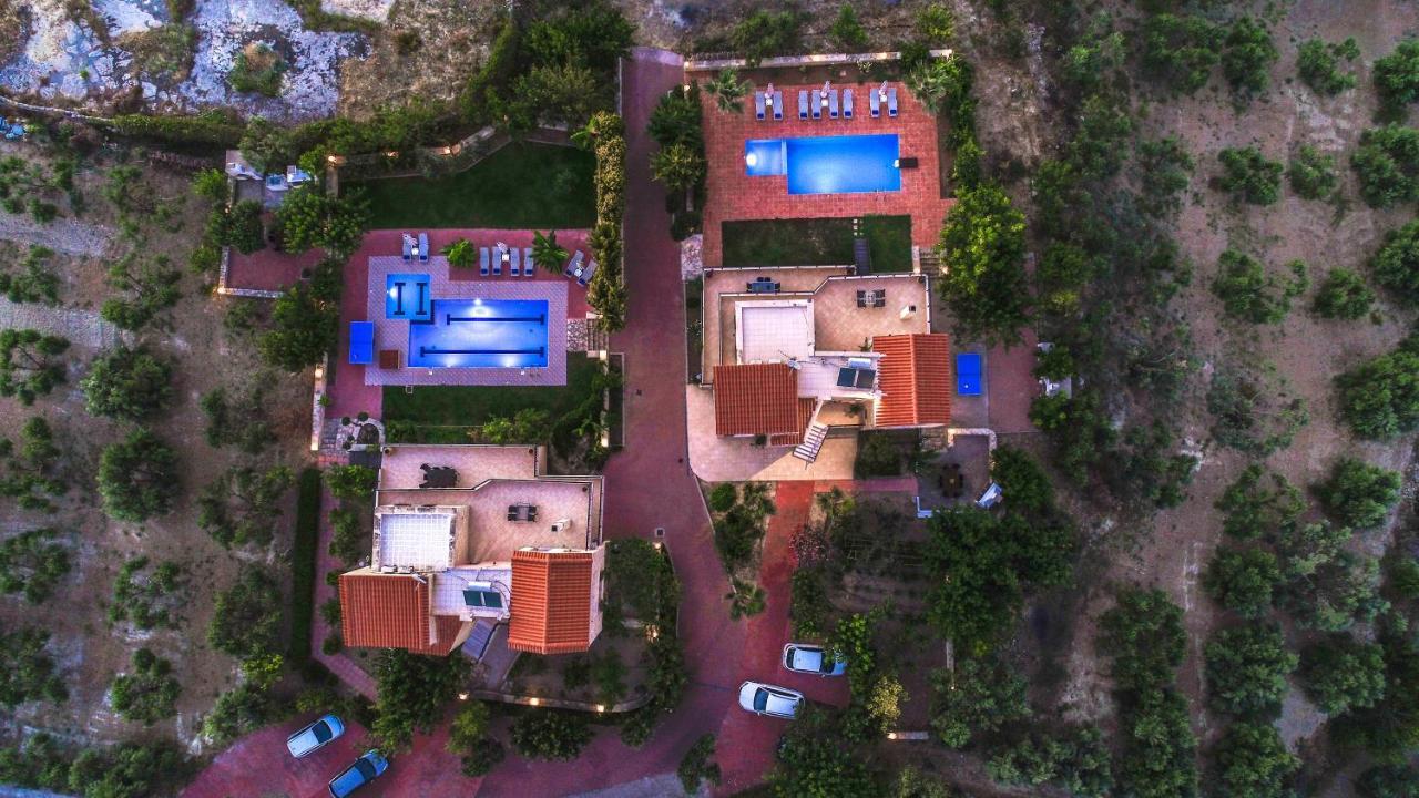 Villas Louloudaki Loutra المظهر الخارجي الصورة