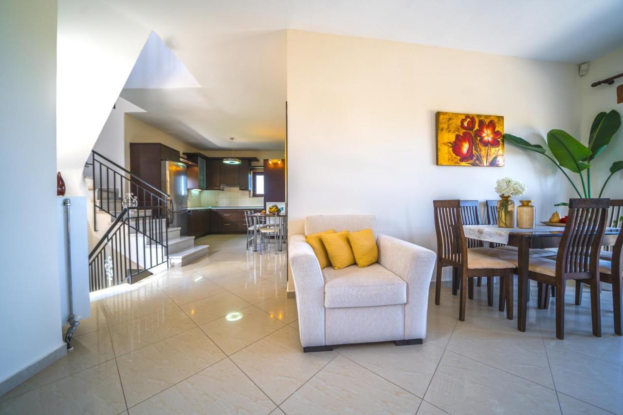 Villas Louloudaki Loutra المظهر الخارجي الصورة